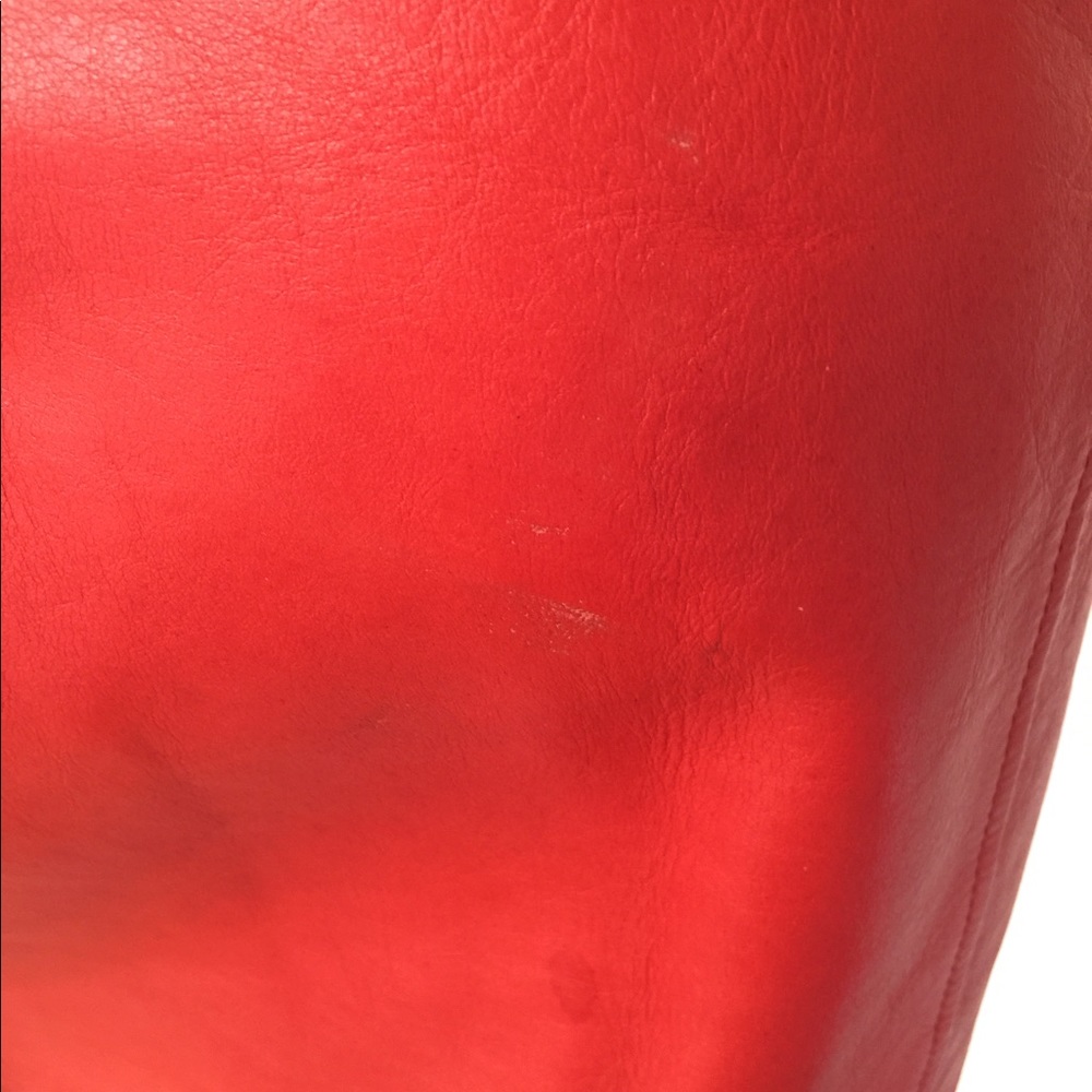 VTG “Moschino Leather” red miniskirt w/zip closure - Picture 15 of 16